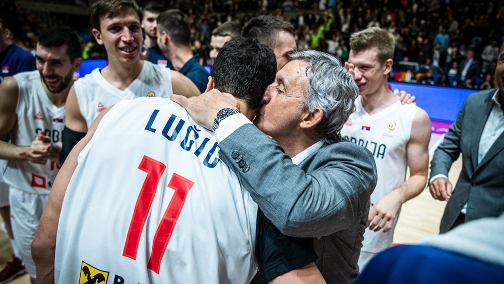 Vladimir Lučić i Svetislav Pešić (©FIBA basketball) 